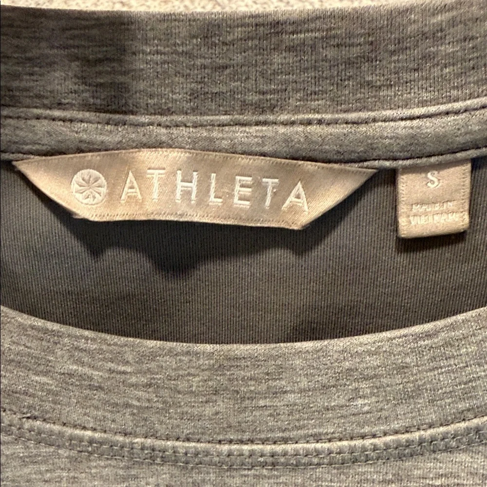 Athleta pullover Gray Crewneck Sweatshirt size small - Picture 9 of 10